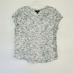 Simply Vera Textured Round Neck Short Sleeve Shirt